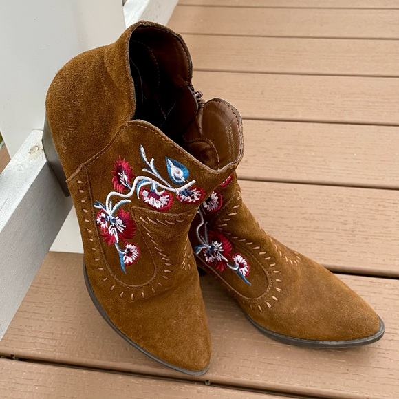 Carlos Santana Ankle Boots Brown Embroidered Suede Size 7.5 - Picture 4 of 8